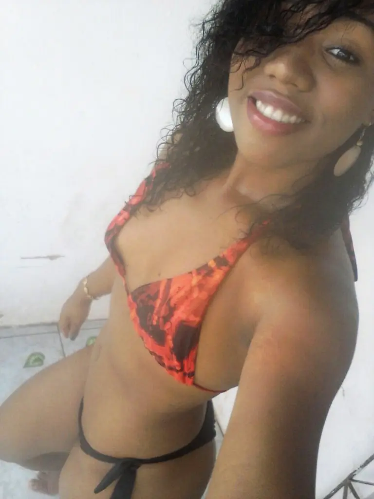 Mulheres negras nuas em diversas fotos - Safadas na Web